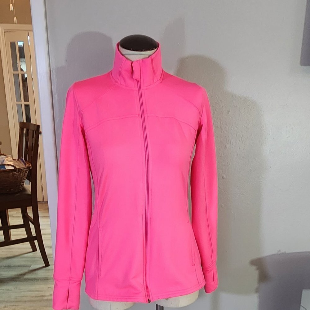 Xersion Performance Wear View 2